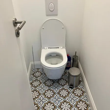 Neuf , Séjour chez l'habitant *